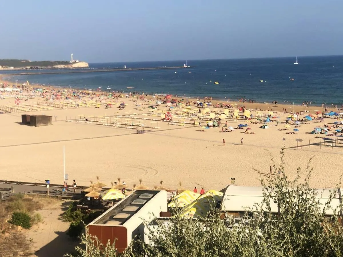 Charming Apartment With Balcony In Portimao, 55 Sqm, Pool View 0*,