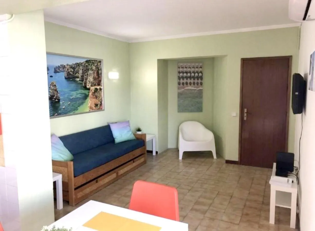 Charming Apartment With Balcony In Portimao, 55 Sqm, Pool View Portimao